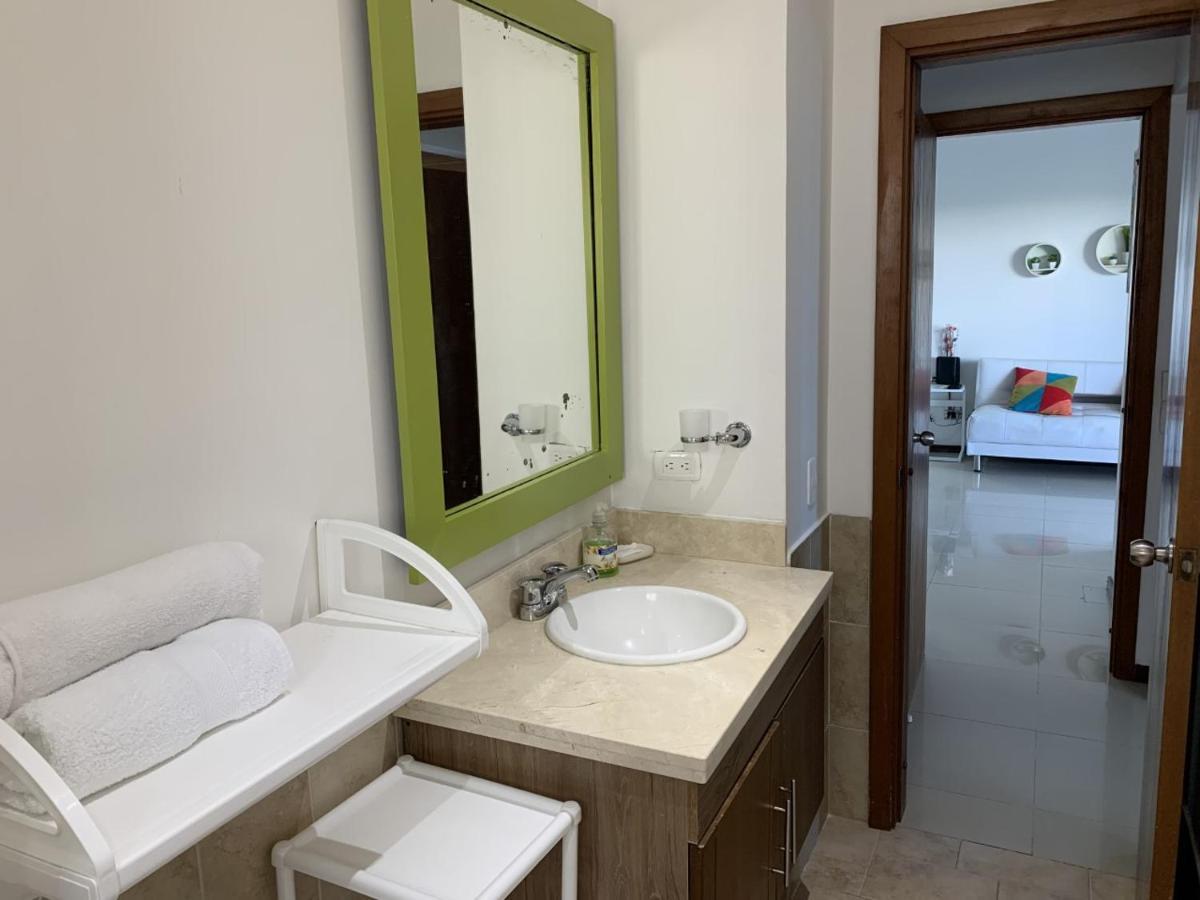 Apartamento Mirador Del Laguito Cartagena Kültér fotó